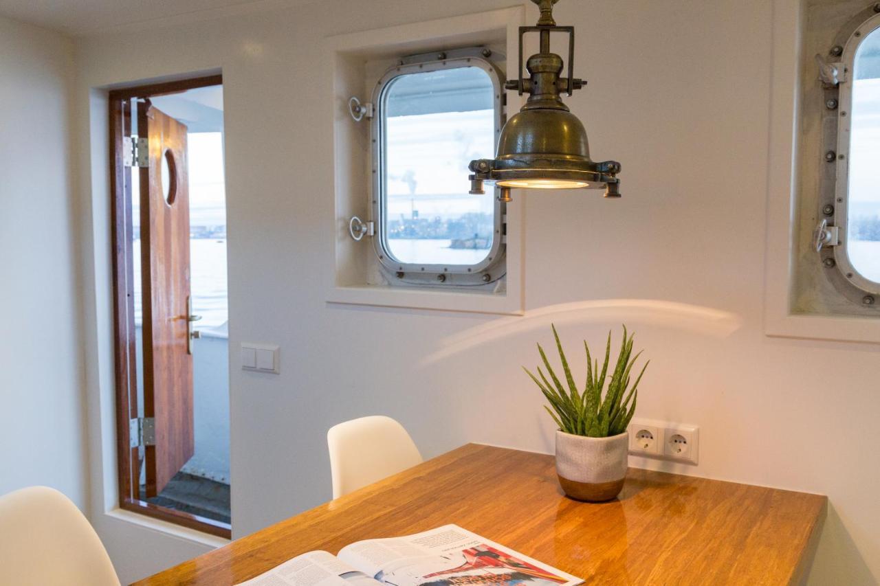 M/S Svalbard B&B 암스테르담 외부 사진